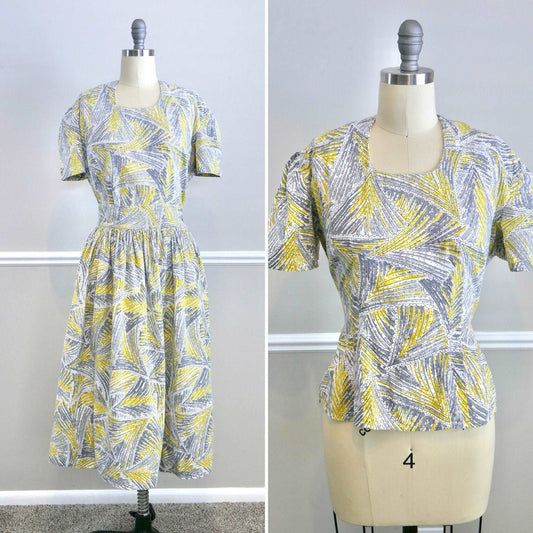 ON SALE Vintage 1940s Novelty Print Puff Sleeve Blouse and Skirt Set / 40s retro cotton full skirt top shirt size S